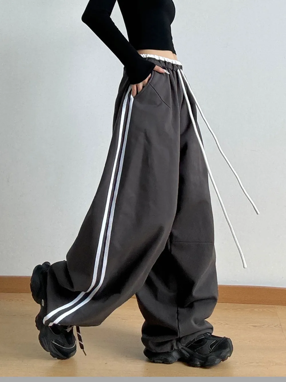 Wide Leg Drawstring Pants, image 3