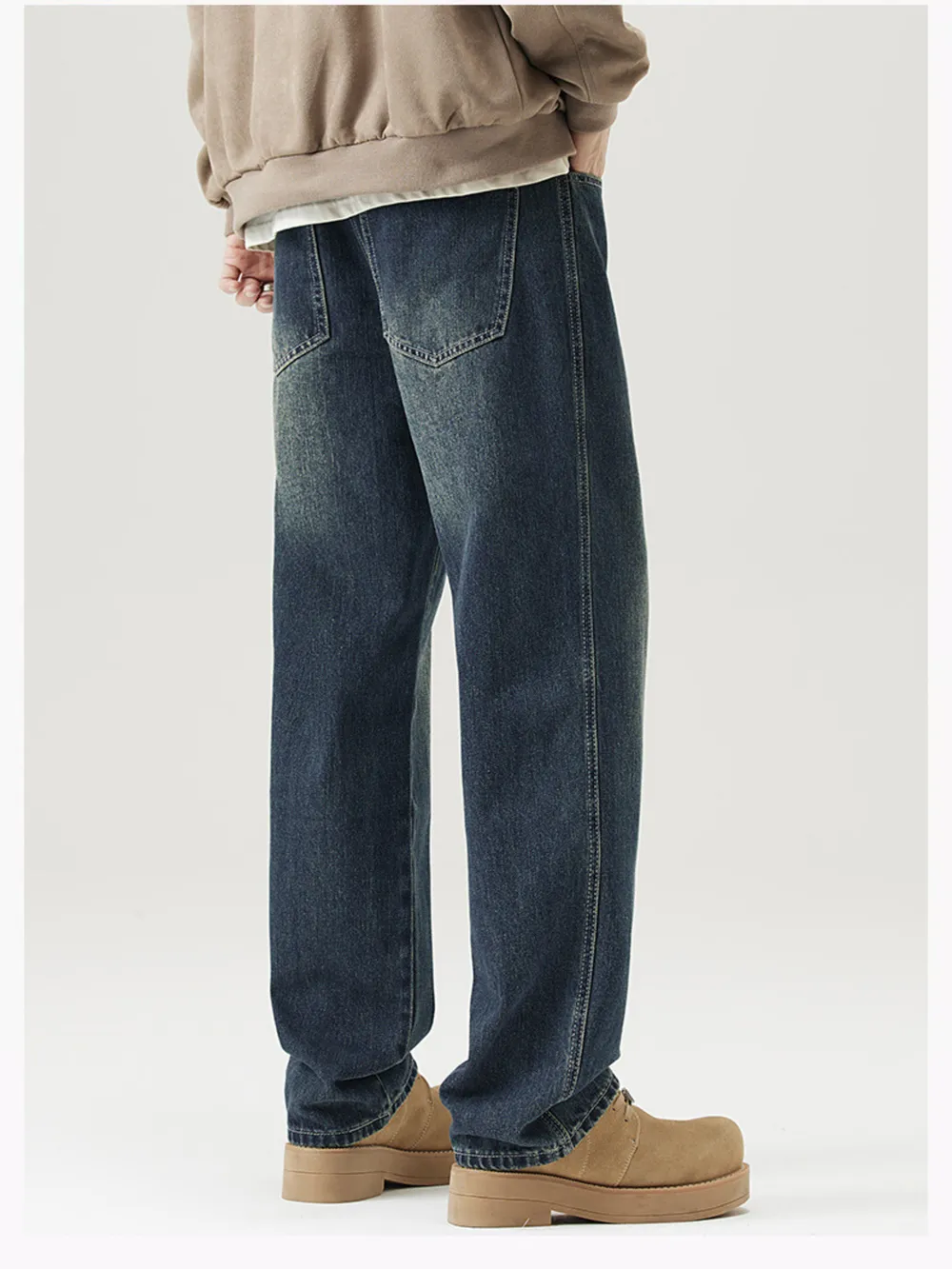 Men's Vintage Wash Relaxed Fit Jeans, image 4