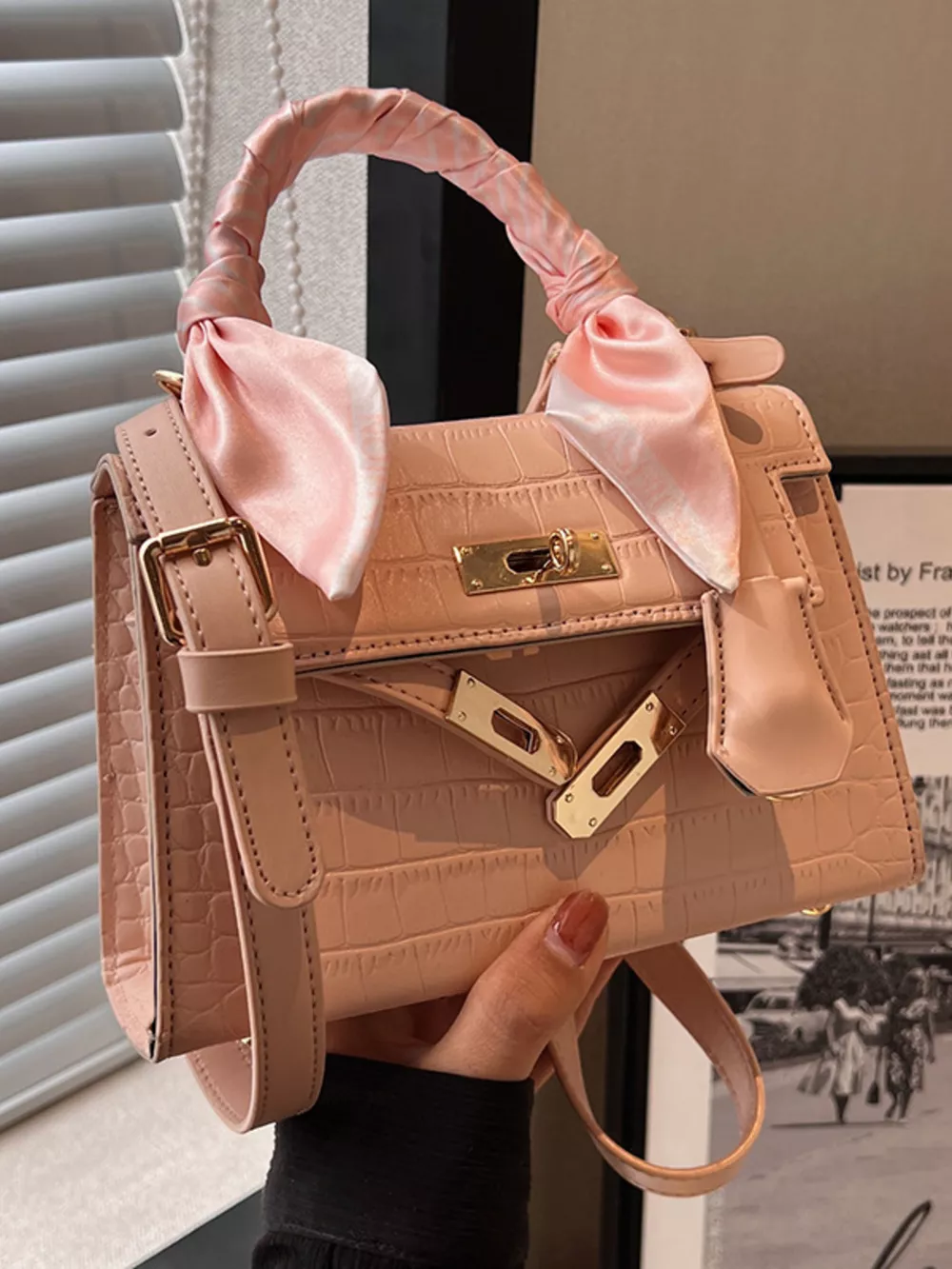 Alligator Pattern Crossbody Bag, image 7