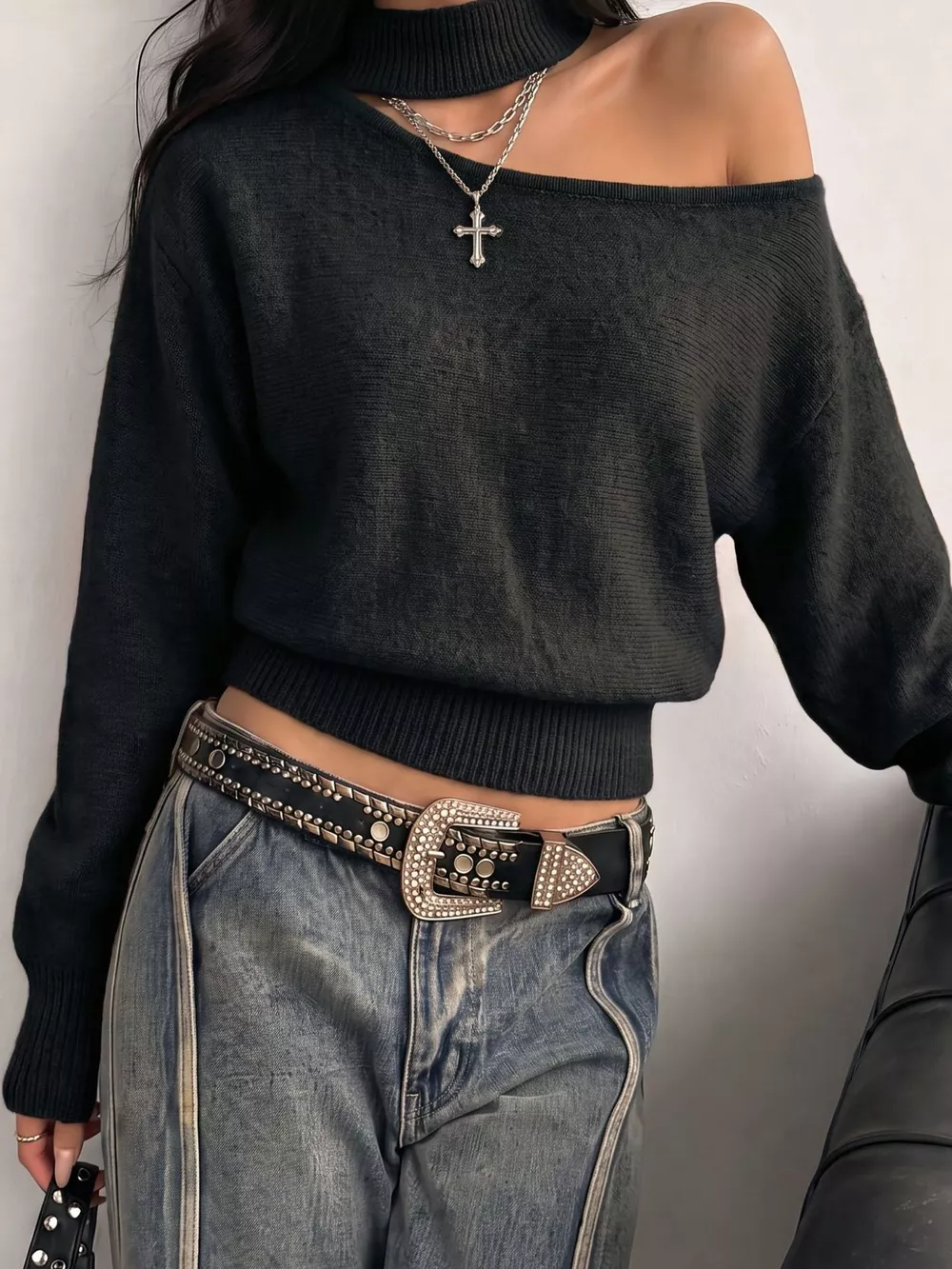 Cold-Shoulder Dropped Shoulder Sweater, image 7