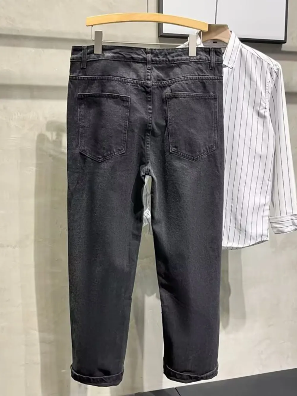 Men's Plus Size Distressed Slim Fit Jeans, image 2