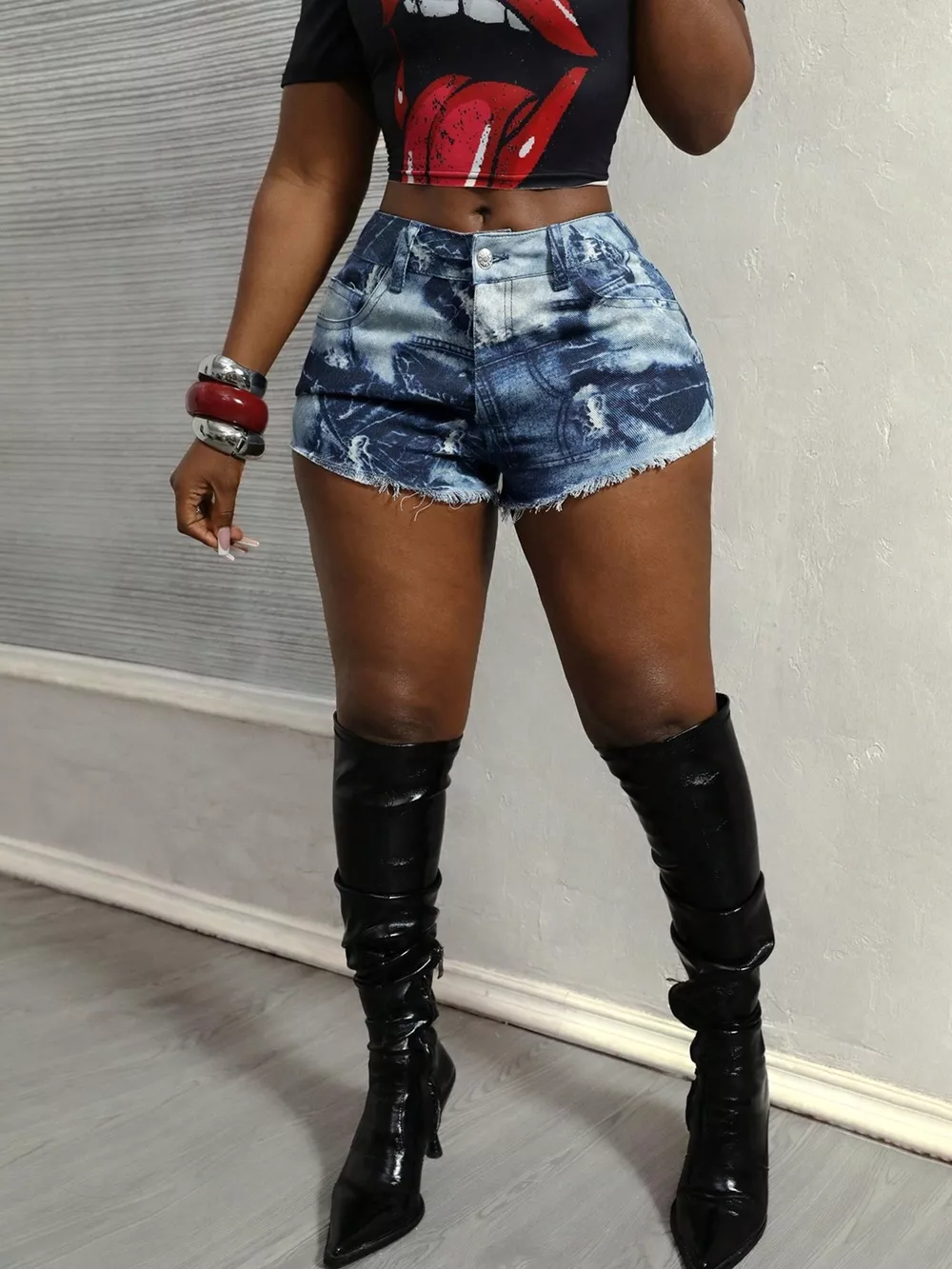 Raw Hem Denim Shorts, image 3