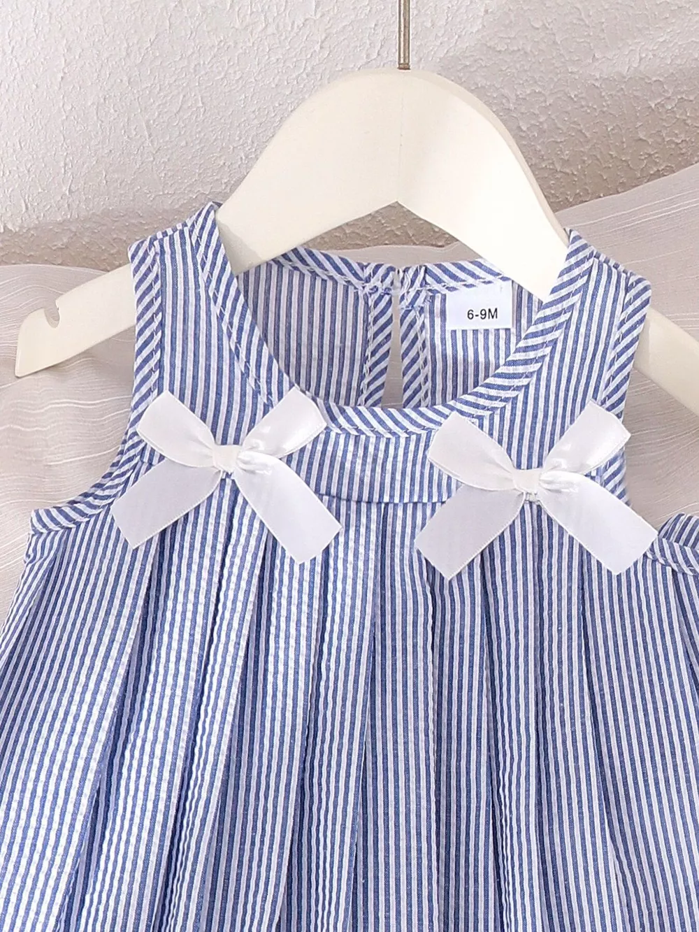 Children's Striped Sleeveless Top and Pants Set with Bows, image 2