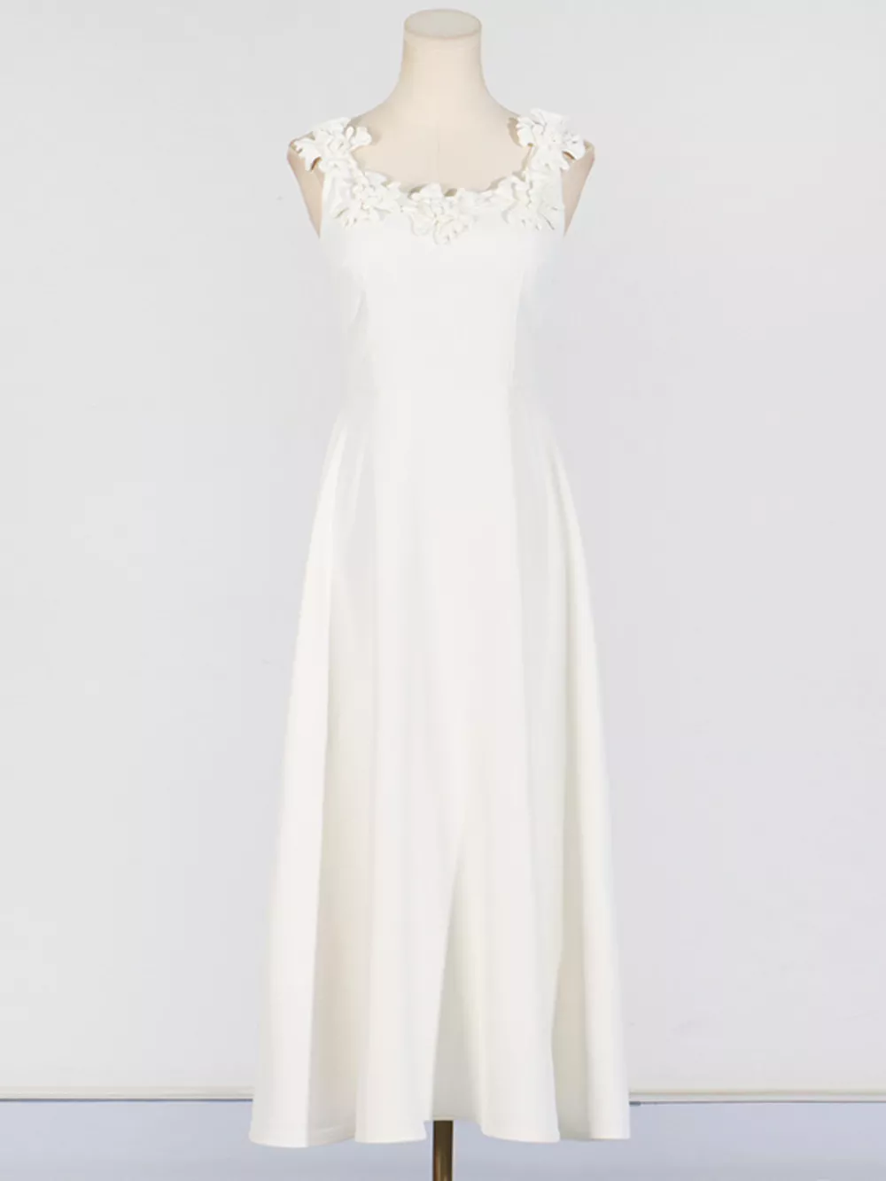 Floral Embellished Sleeveless Midi Dress, image 5
