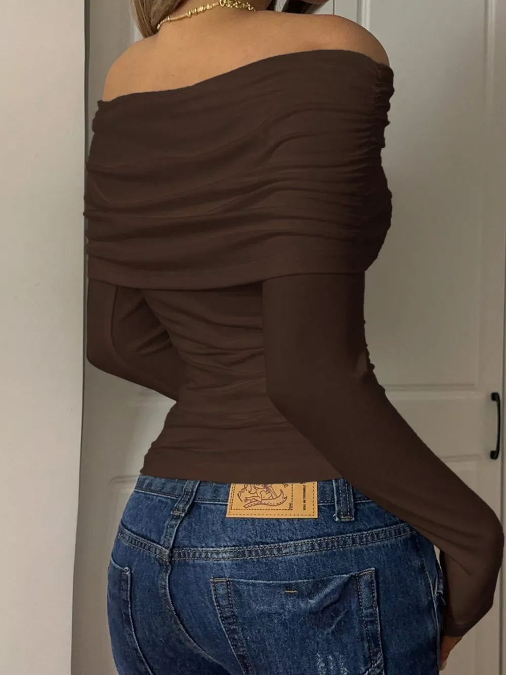 Off-Shoulder Ruched Long Sleeve T-Shirt, image 9