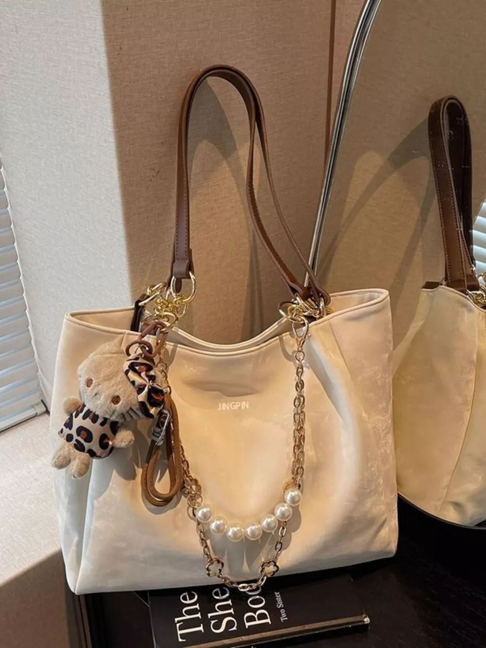 Pearl Chain Decor Shoulder Bag, image 4