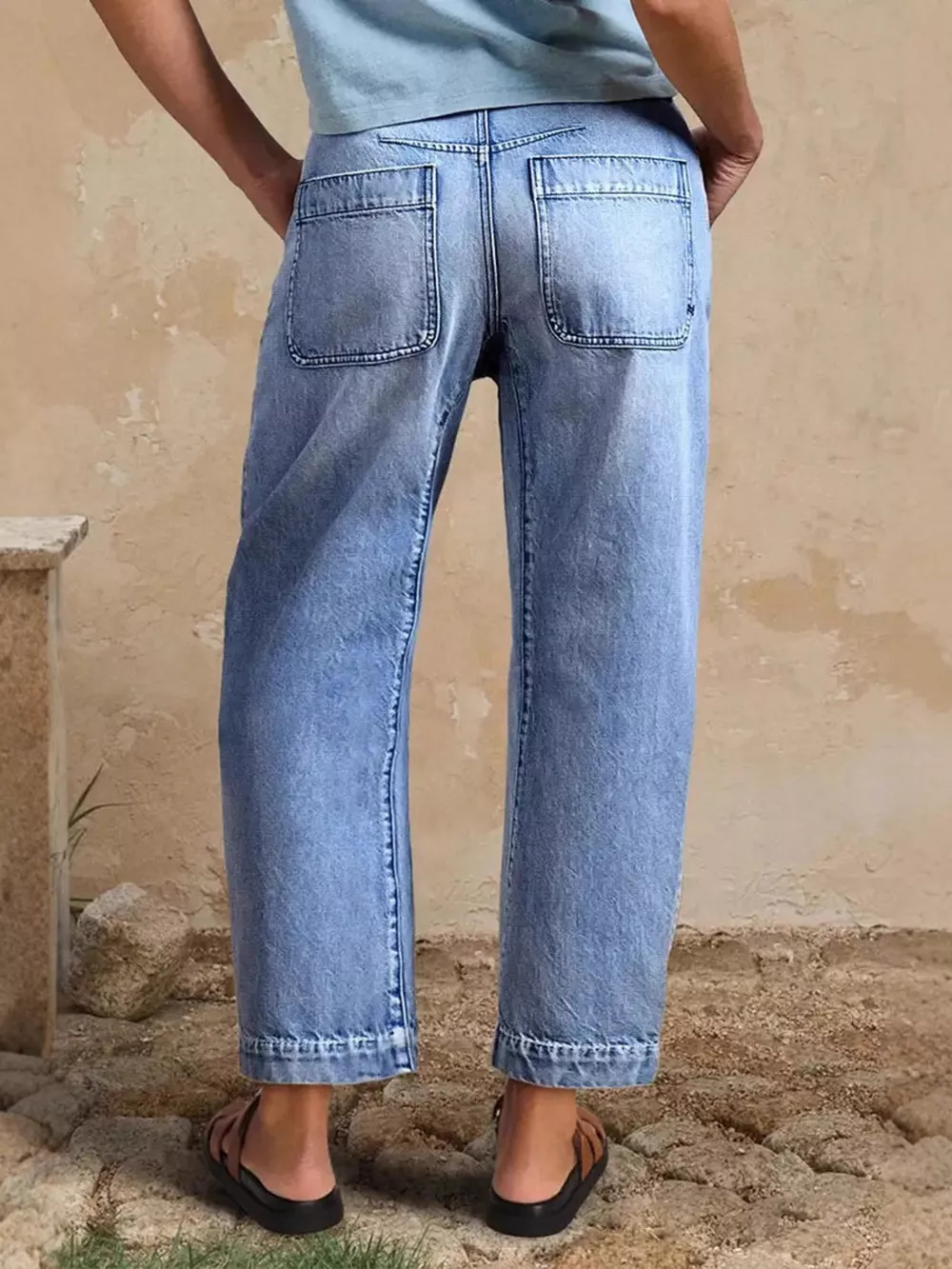 High-Waisted Relaxed Fit Jeans, image 3