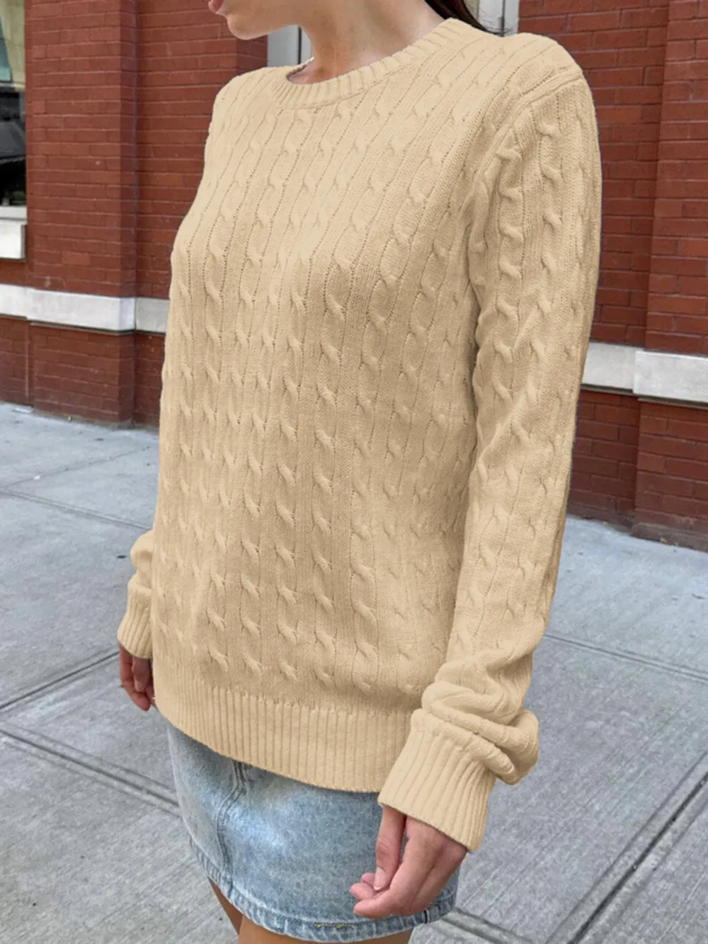 Cable-Knit Round Neck Pullover Sweater