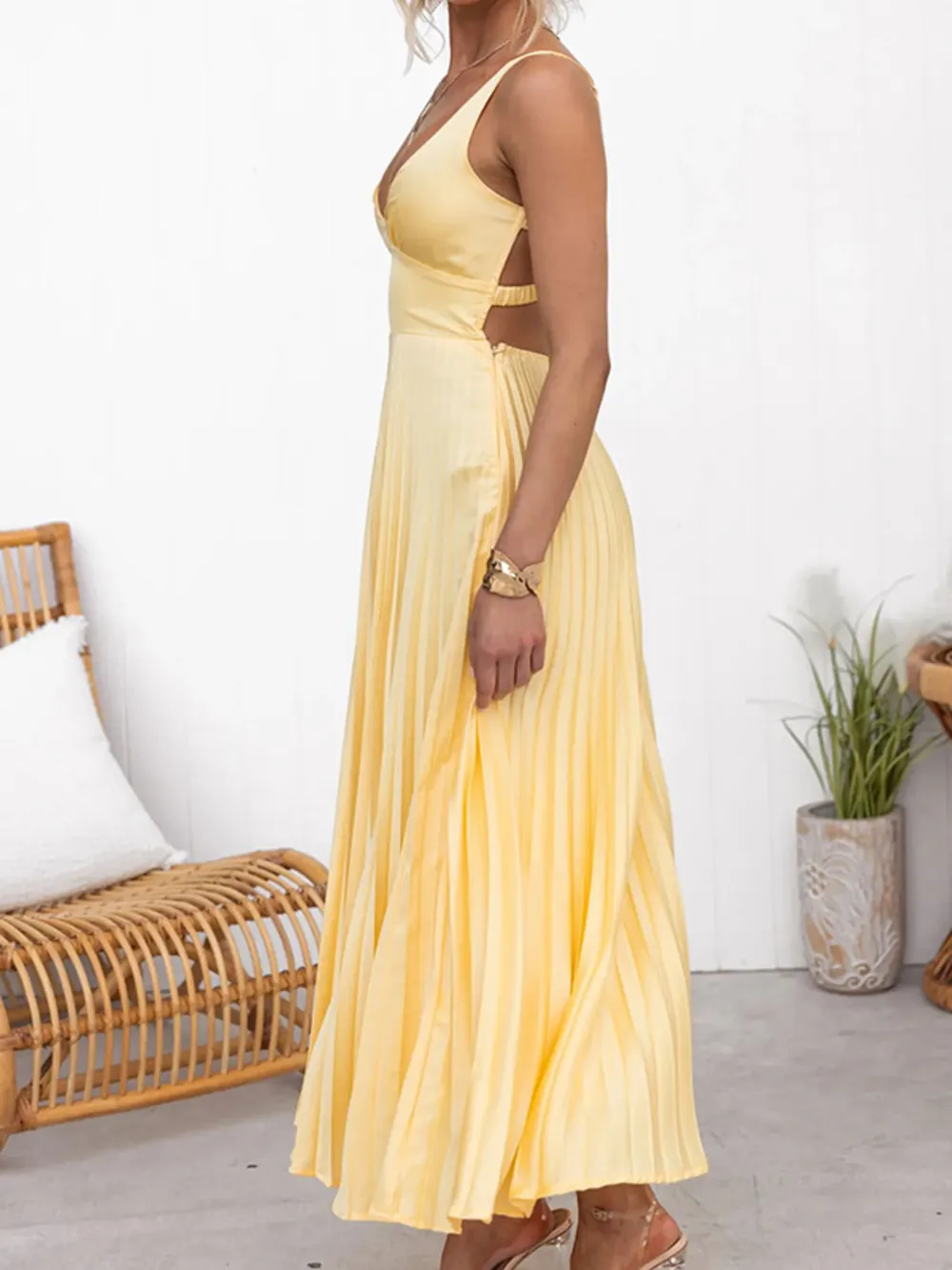 Pleated V-Neck Sleeveless Maxi Dress, image 4