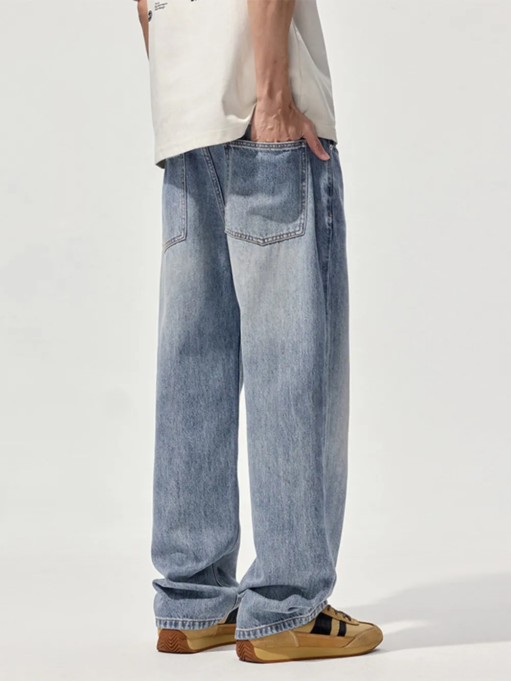 Men's Wash Relaxed Fit Jeans, image 4