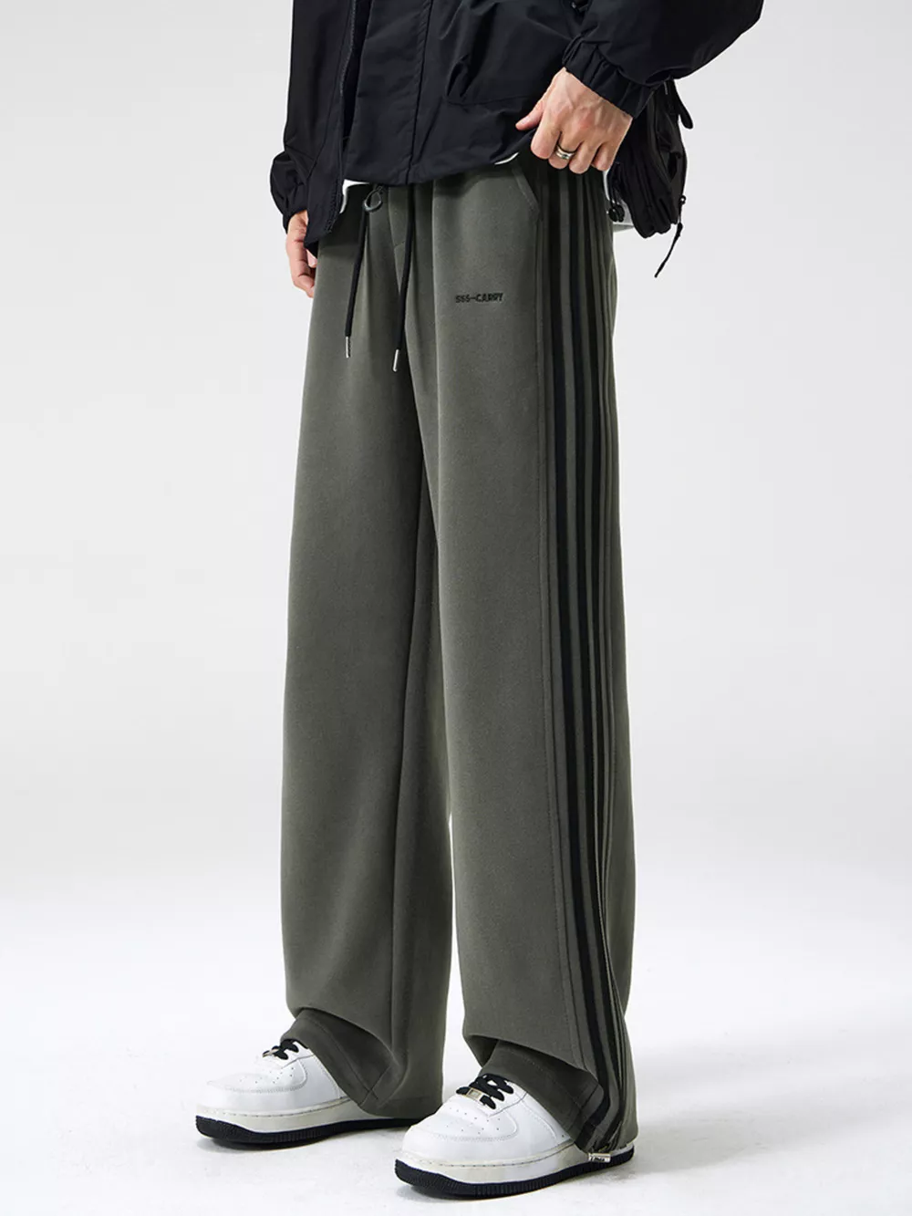 Men's Plus Size Relaxed Fit Pants with Side Stripes, image 3
