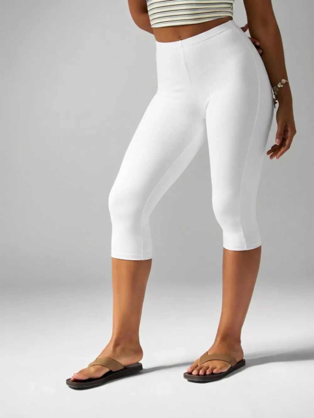 High-Waisted Active Capri Leggings, image 6