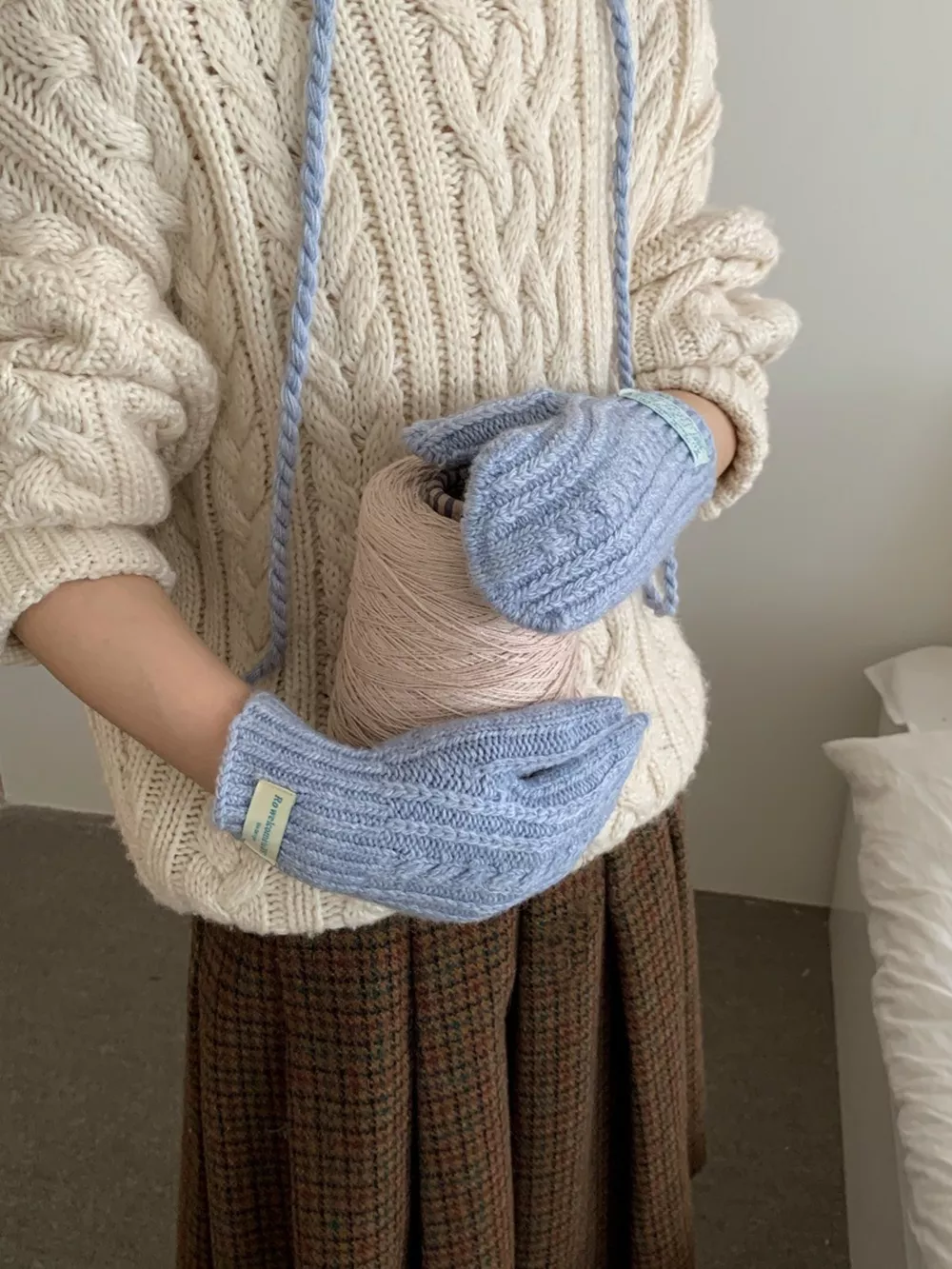 Cable Knit Warm Mittens Gloves, image 7