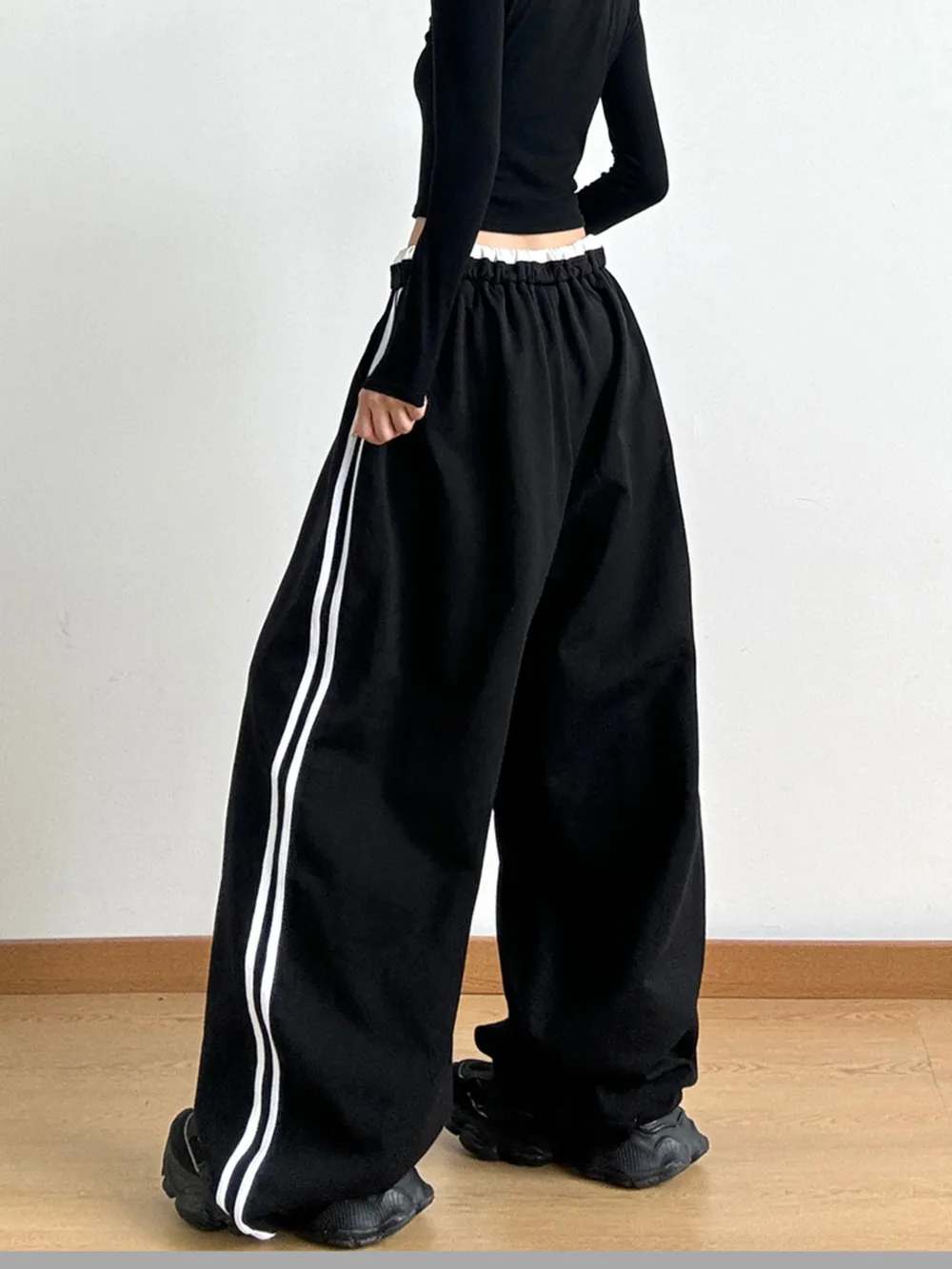 Wide Leg Drawstring Pants, image 9
