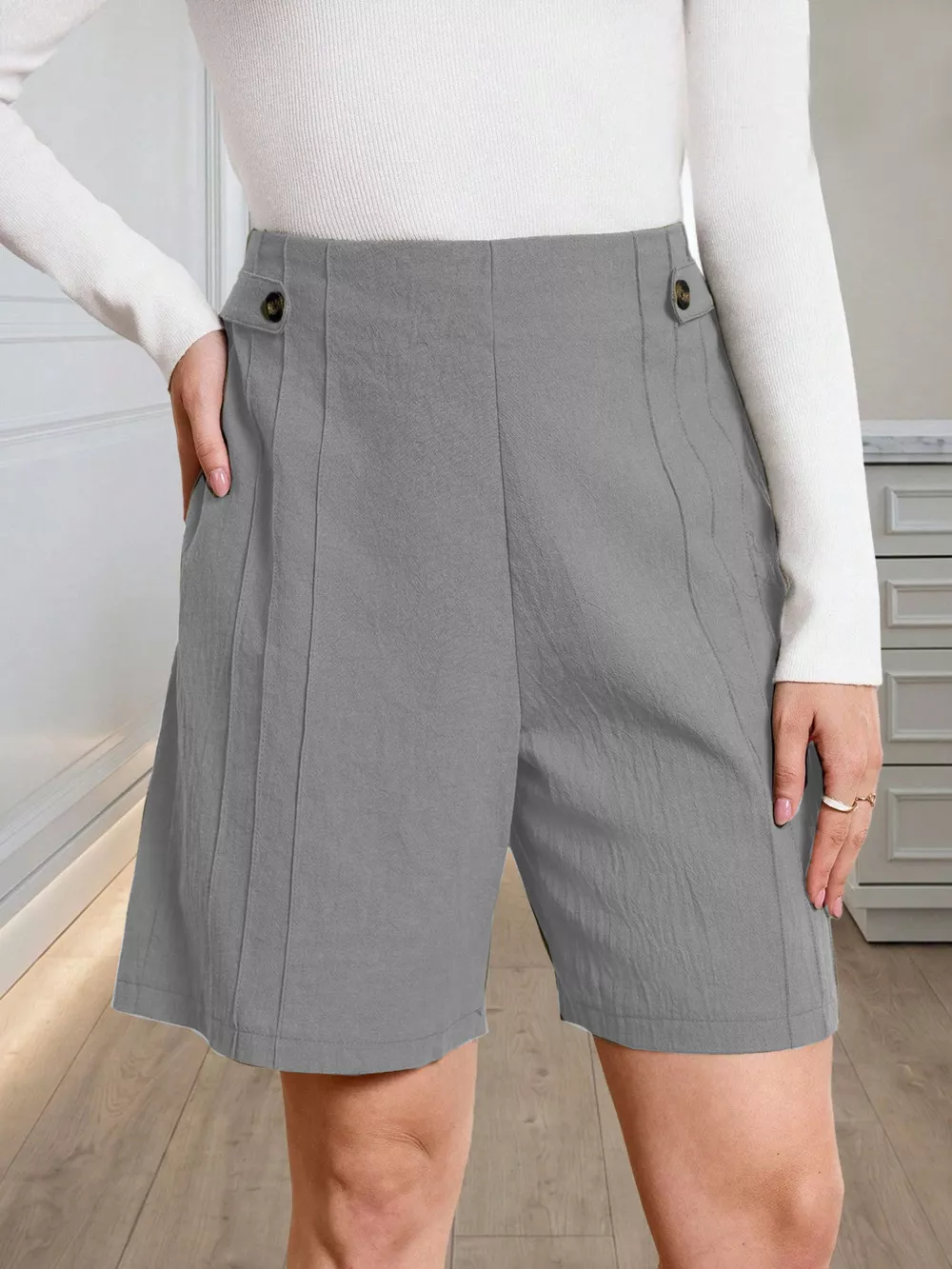 High-Waisted Pleated Shorts with Button Detail, image 6