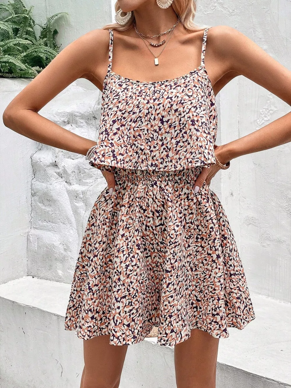 Printed Spaghetti Strap Romper, image 4