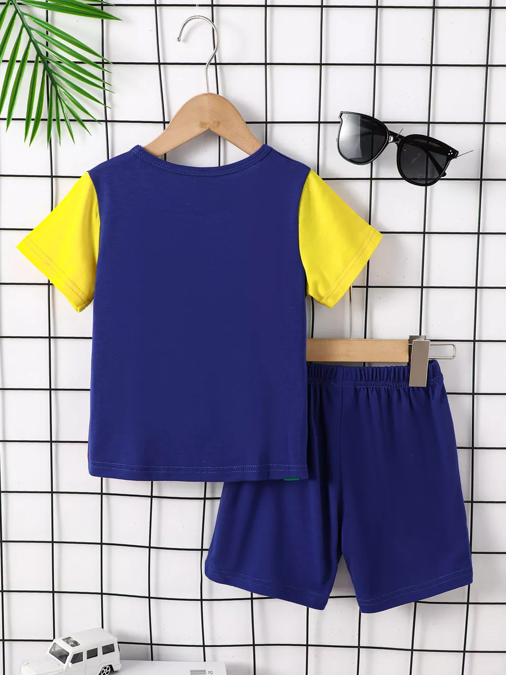 Children's Color Block Round Neck Tee and Shorts Set, image 2