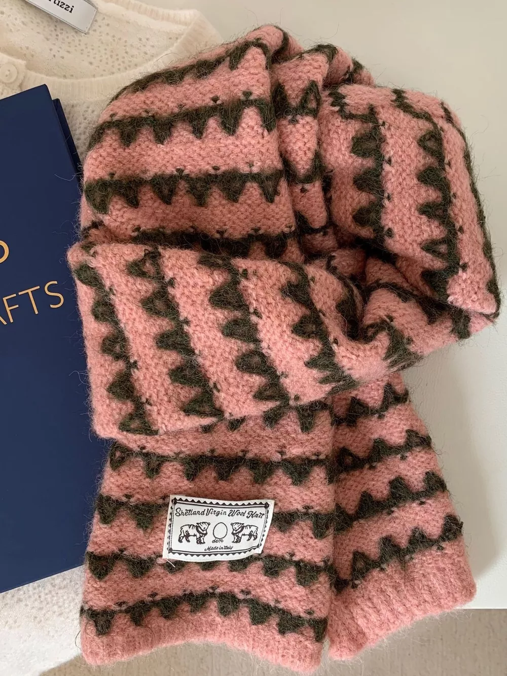 Vintage Knitted Pattern Scarf, image 6