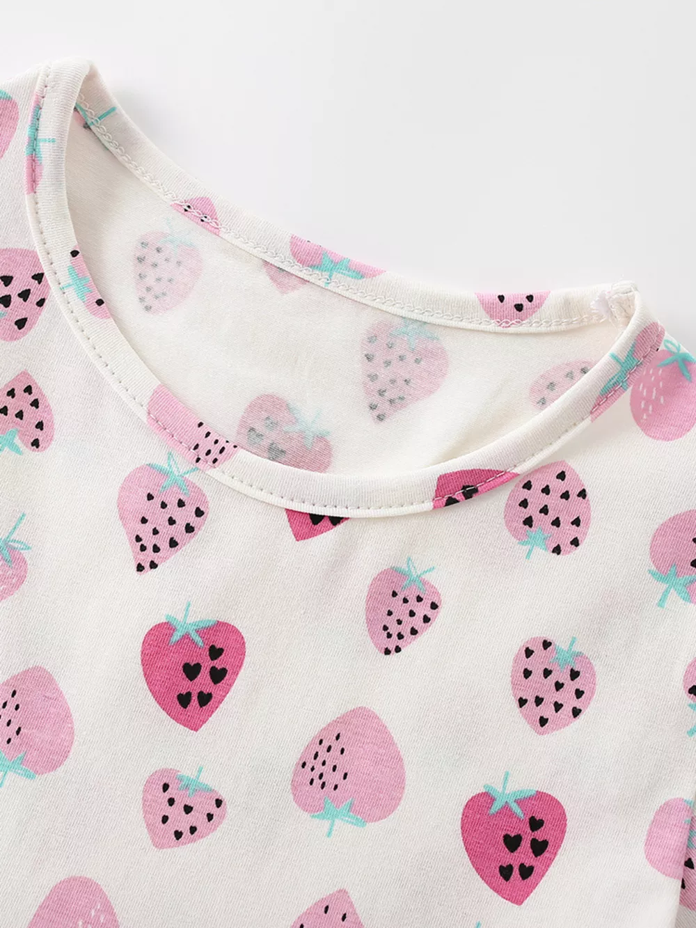 Children's Strawberry Print Ruffle Sleeve Casual Dress, image 3