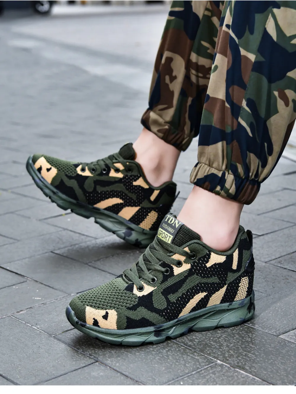 Camouflage Mesh Athletic Sneakers