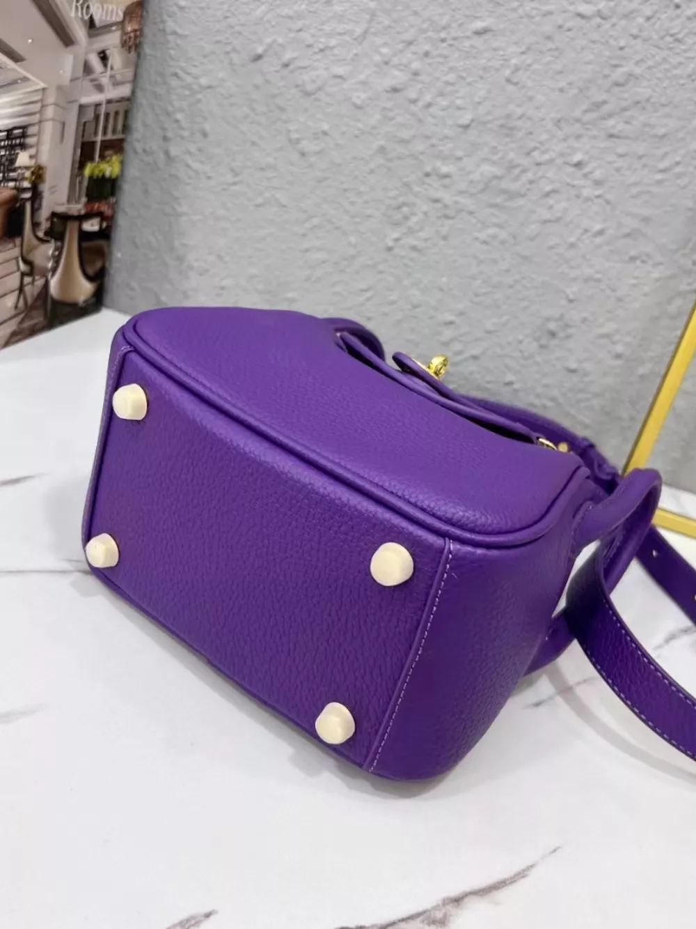 Gold-Tone Hardware Leather Crossbody Bag, image 22