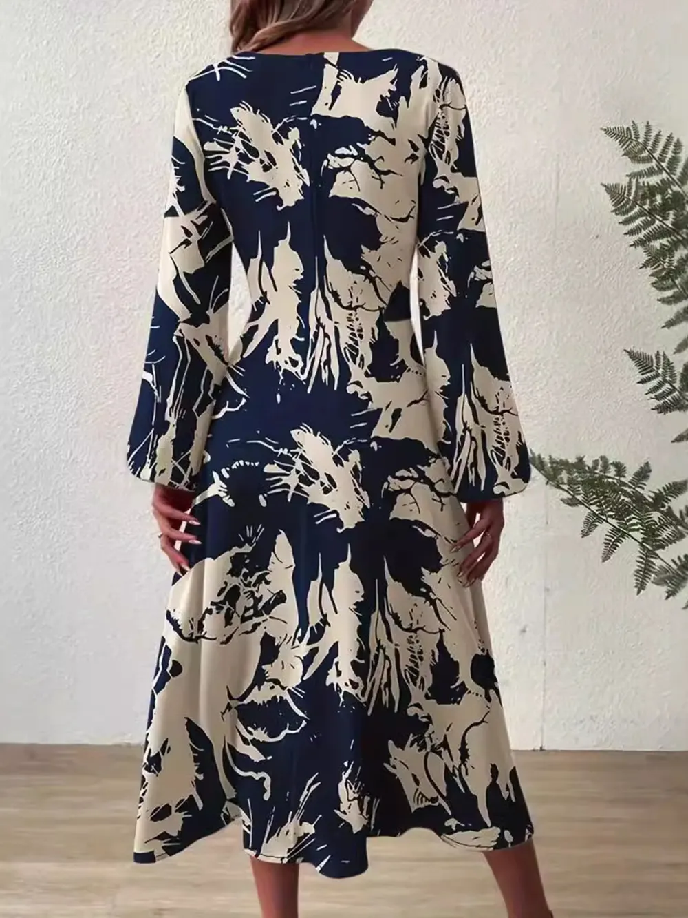 Long Sleeve Printed Midi Dress, image 5