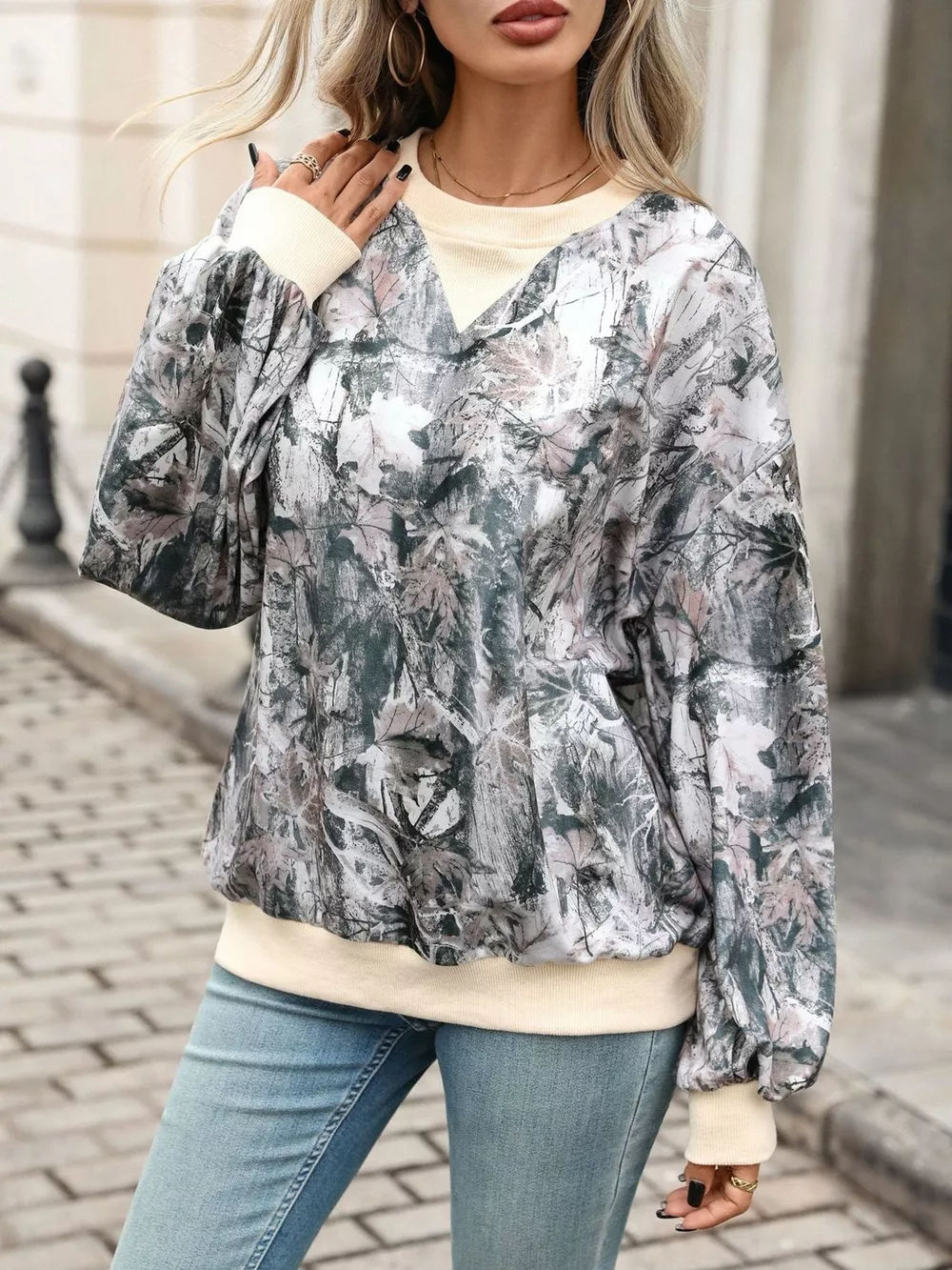 Leaf Print Sweatshirt with Contrasting Trim, image 2