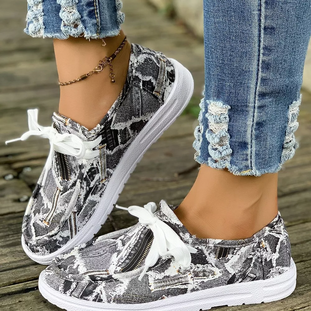 Round Toe Lace Up Sneakers, image 3