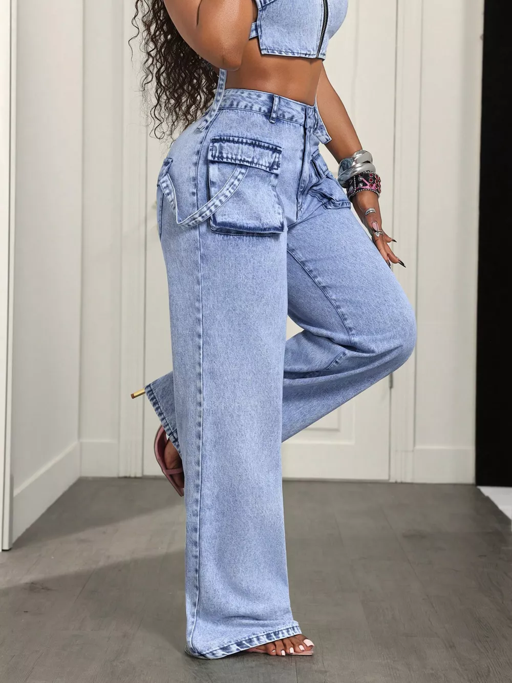 High-Waisted Wide-Leg Cargo Jeans, image 3