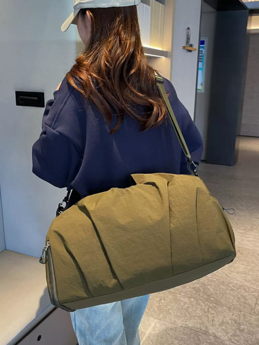 Ruched Large Capacity Travel Bag, image 2
