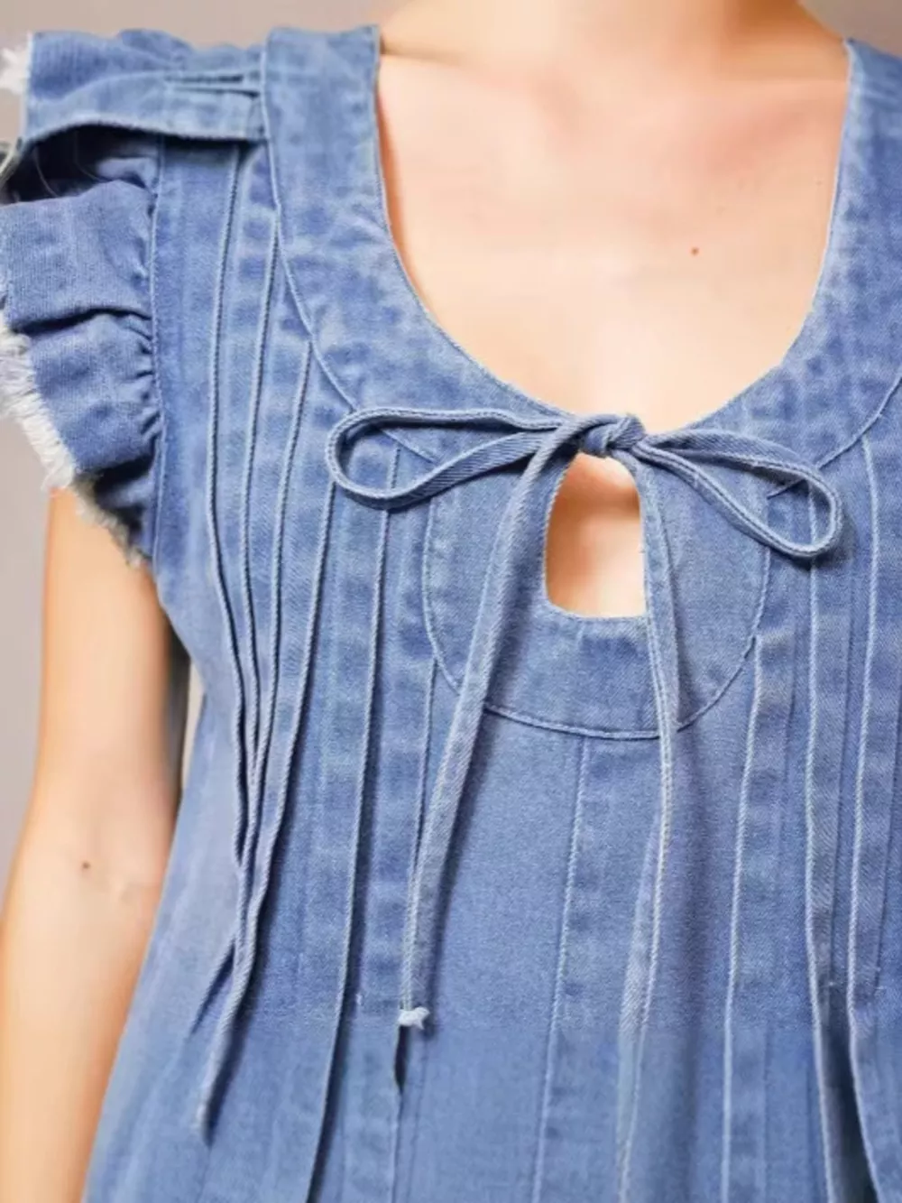 Ruffle Sleeve Denim Romper, image 3