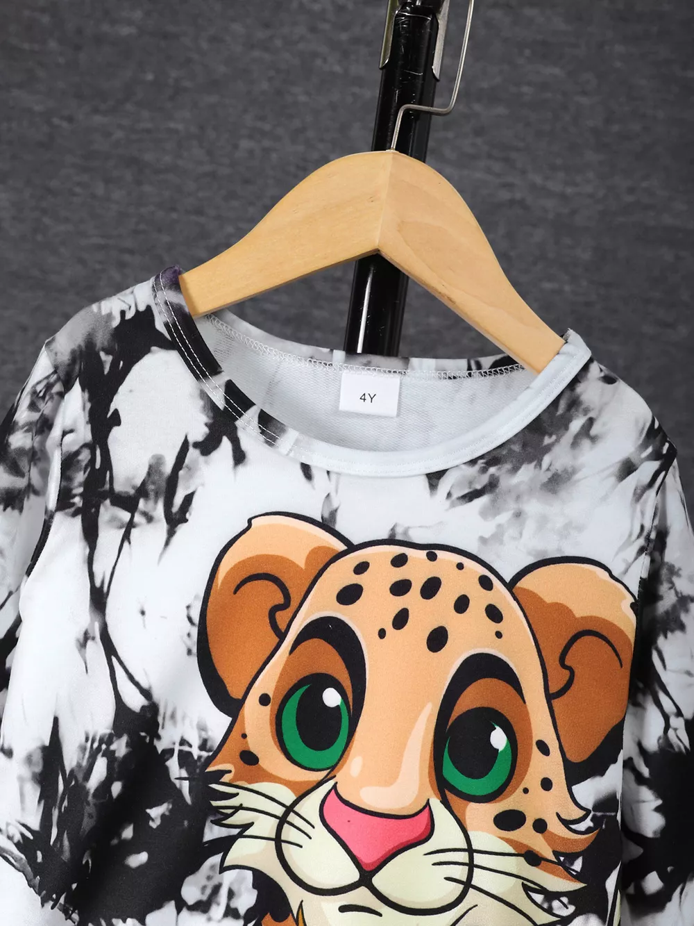 Children's Cheetah Tie-Dye Top and Pants Set, image 3