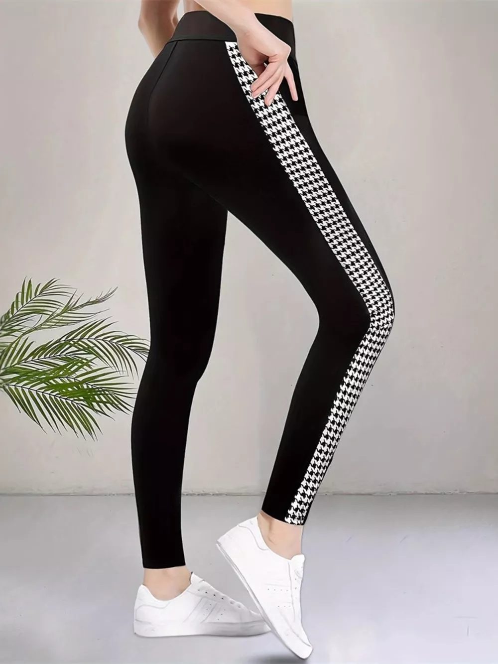 High-Waisted Side Houndstooth Active Leggings