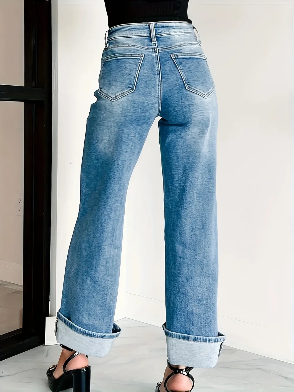 High-Waisted Wide Leg Jeans, image 4