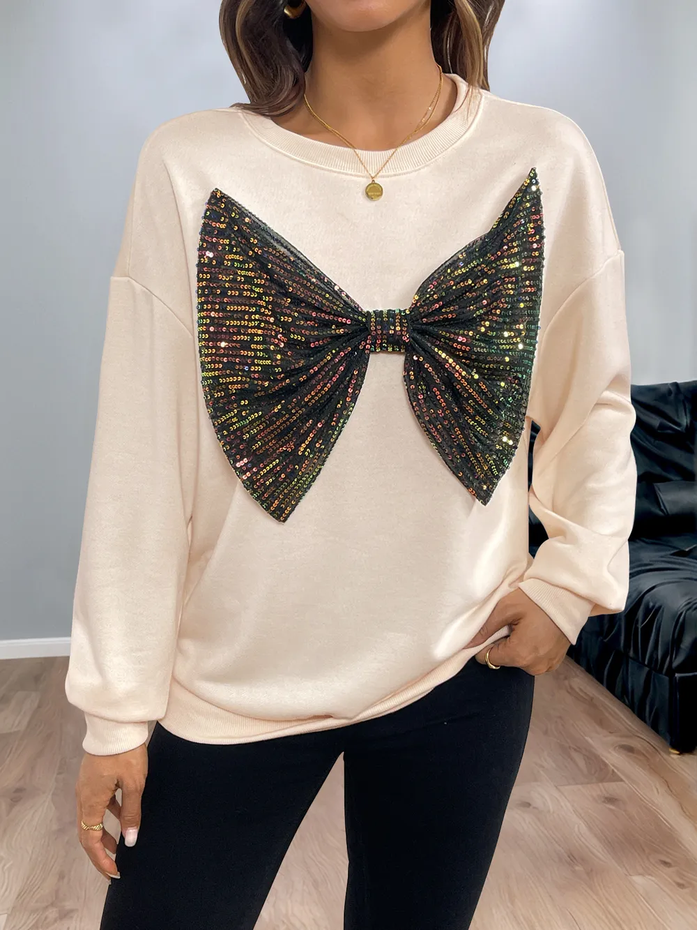 Sequined Bow Round Neck Sweatshirt