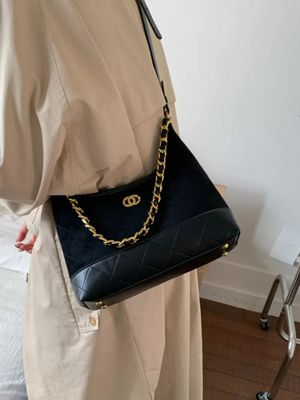 Chain Decor Crossbody Bag, image 2
