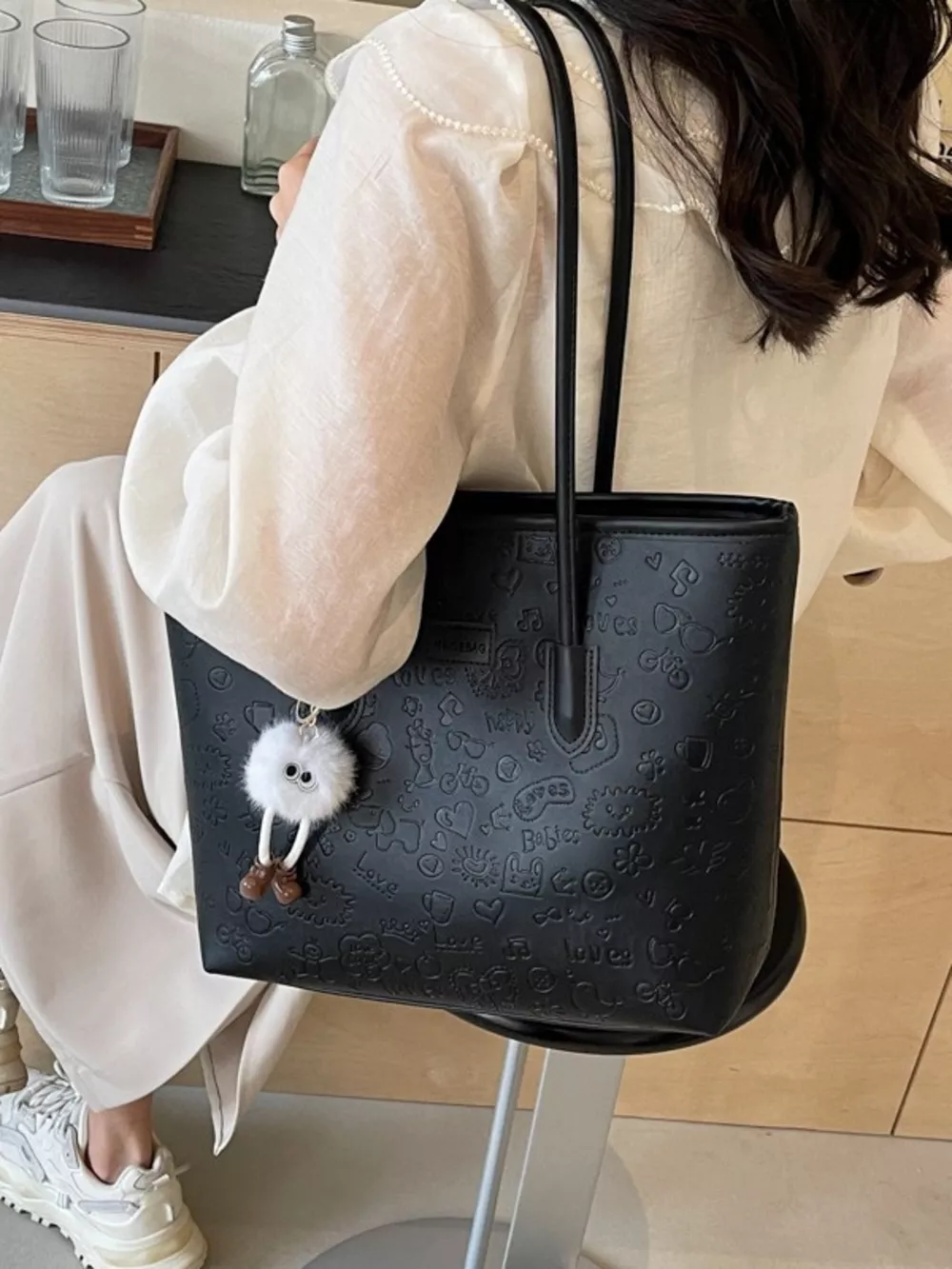 Embossed Pattern Tote Bag, image 3