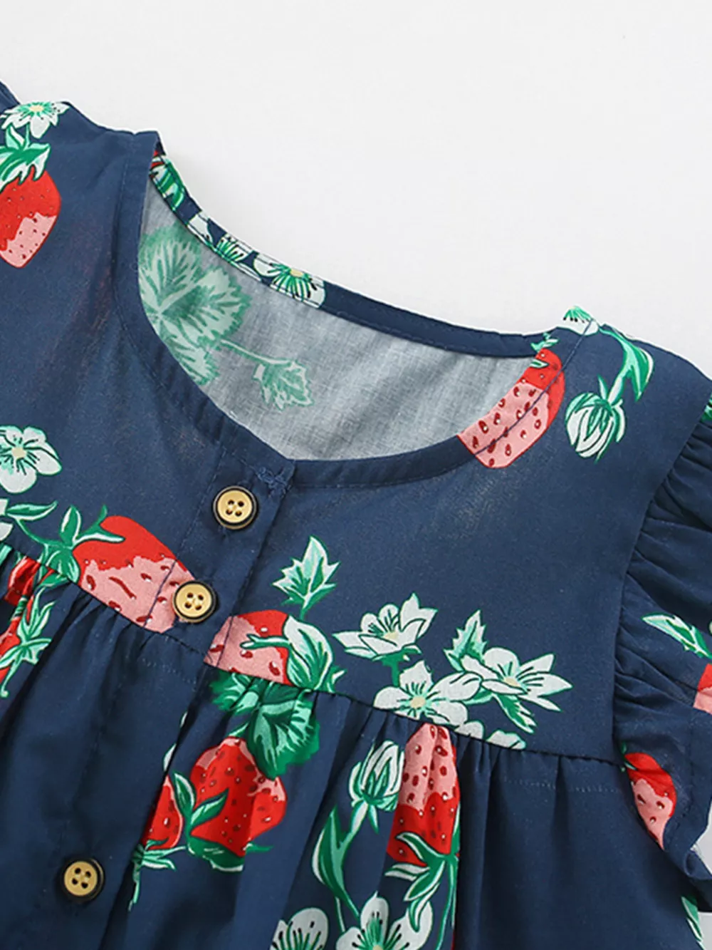 Children's Strawberry Print Ruffle Sleeve Button-Down Dress, image 4