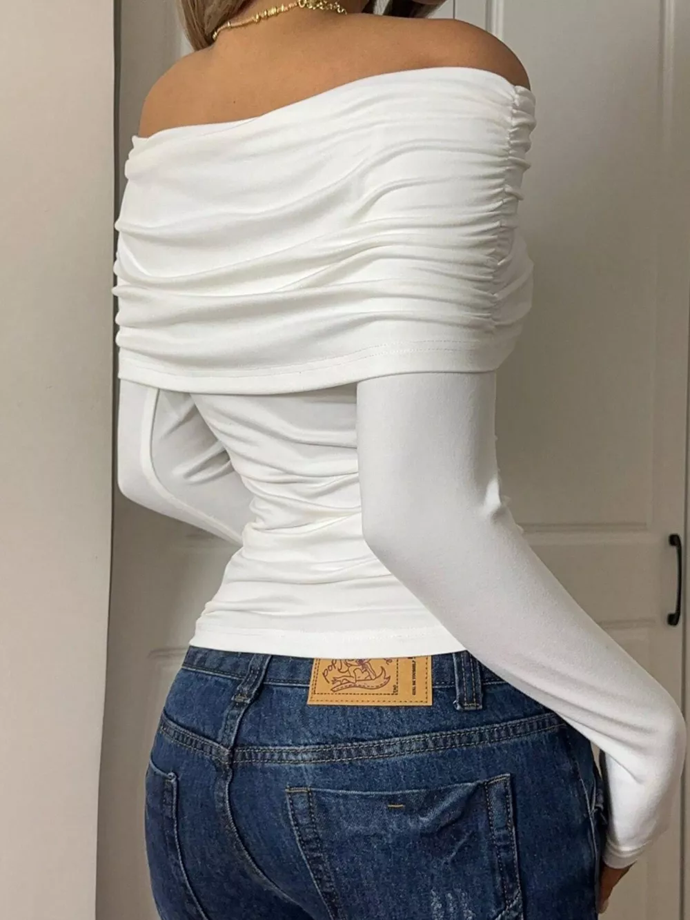 Off-Shoulder Ruched Long Sleeve T-Shirt, image 10
