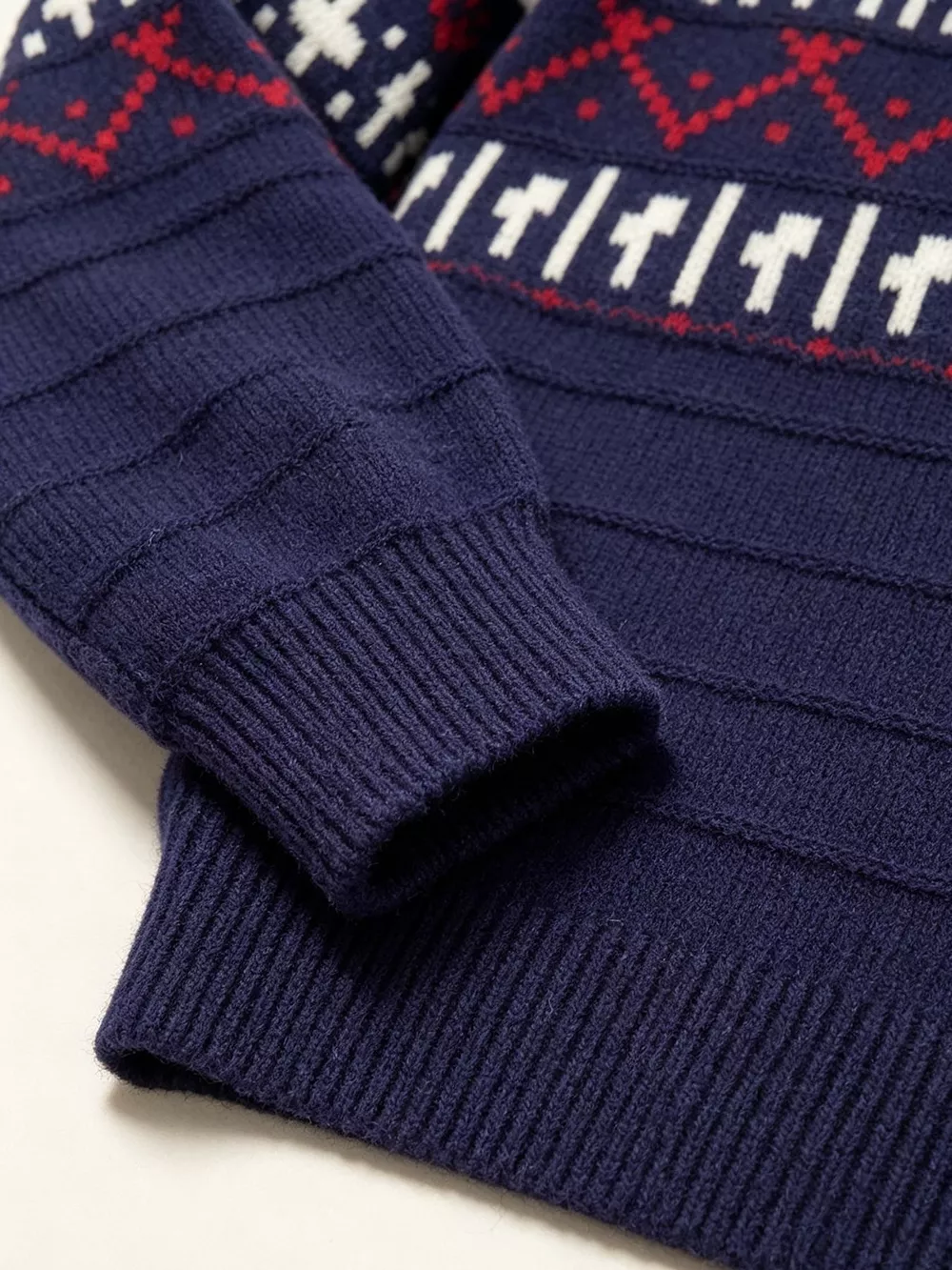 Vintage-Inspired Fair Isle Patterned Polo Sweater, image 26