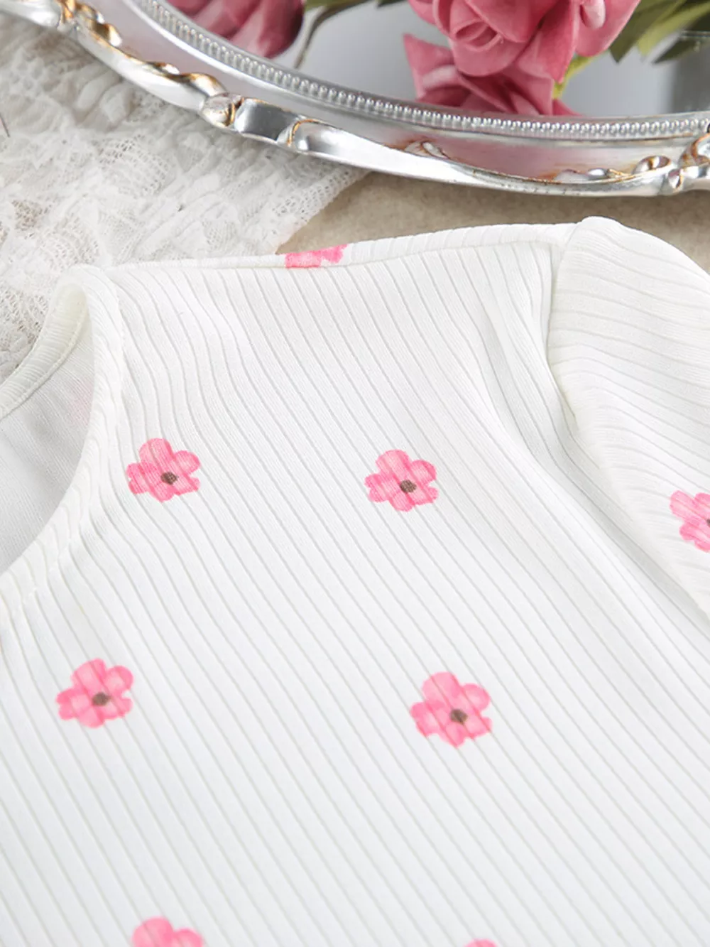 Floral Print Ribbed Knit Top and Shorts Lounge Set, image 9