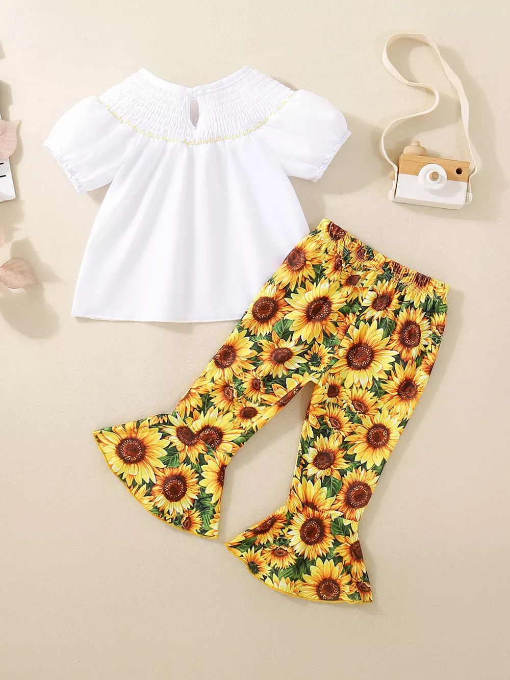 Children's Sunflower Smocked Top and Bell Bottom Set, image 4