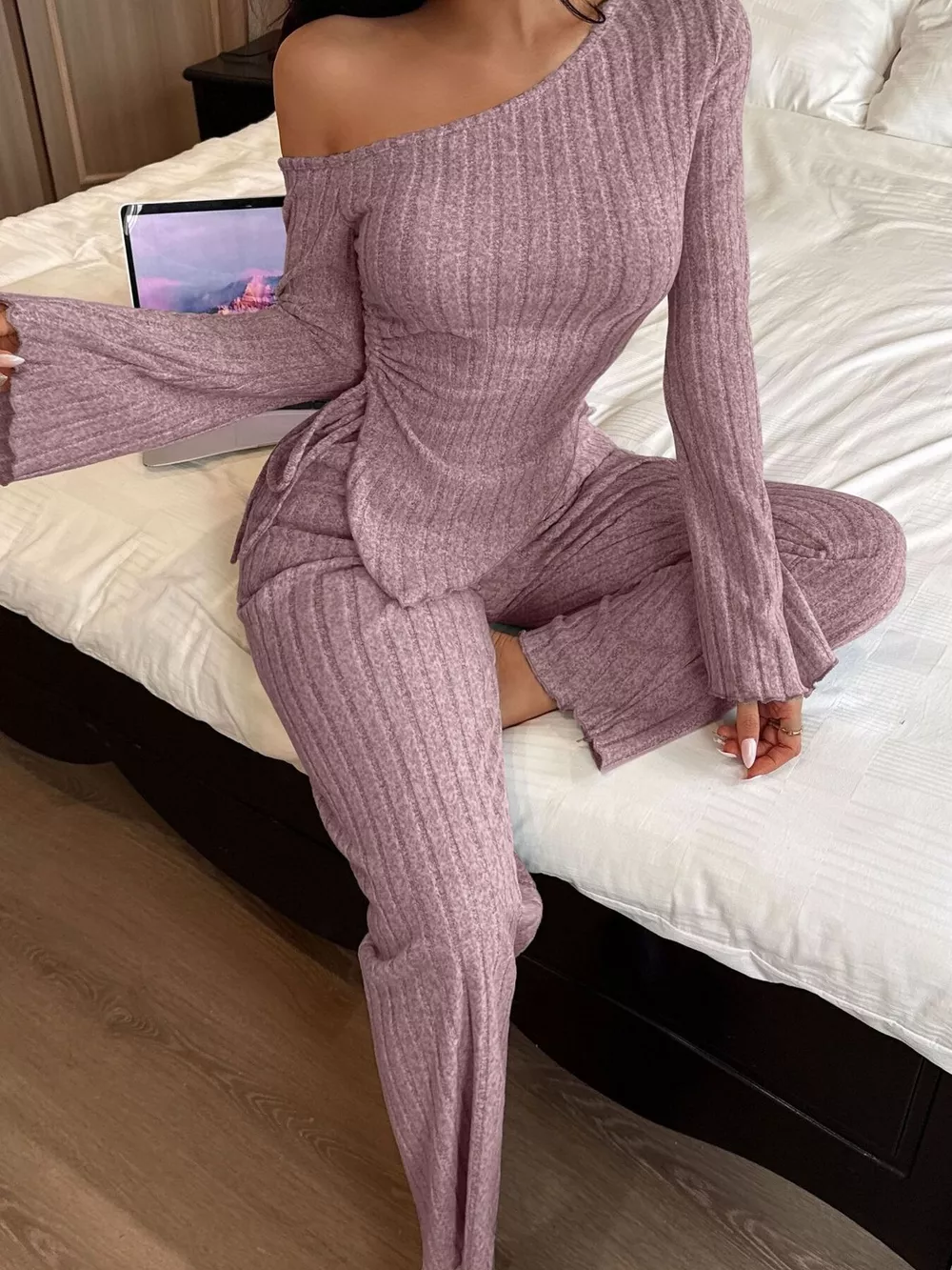 One-Shoulder Ribbed Knit Top and Pants Set, image 3