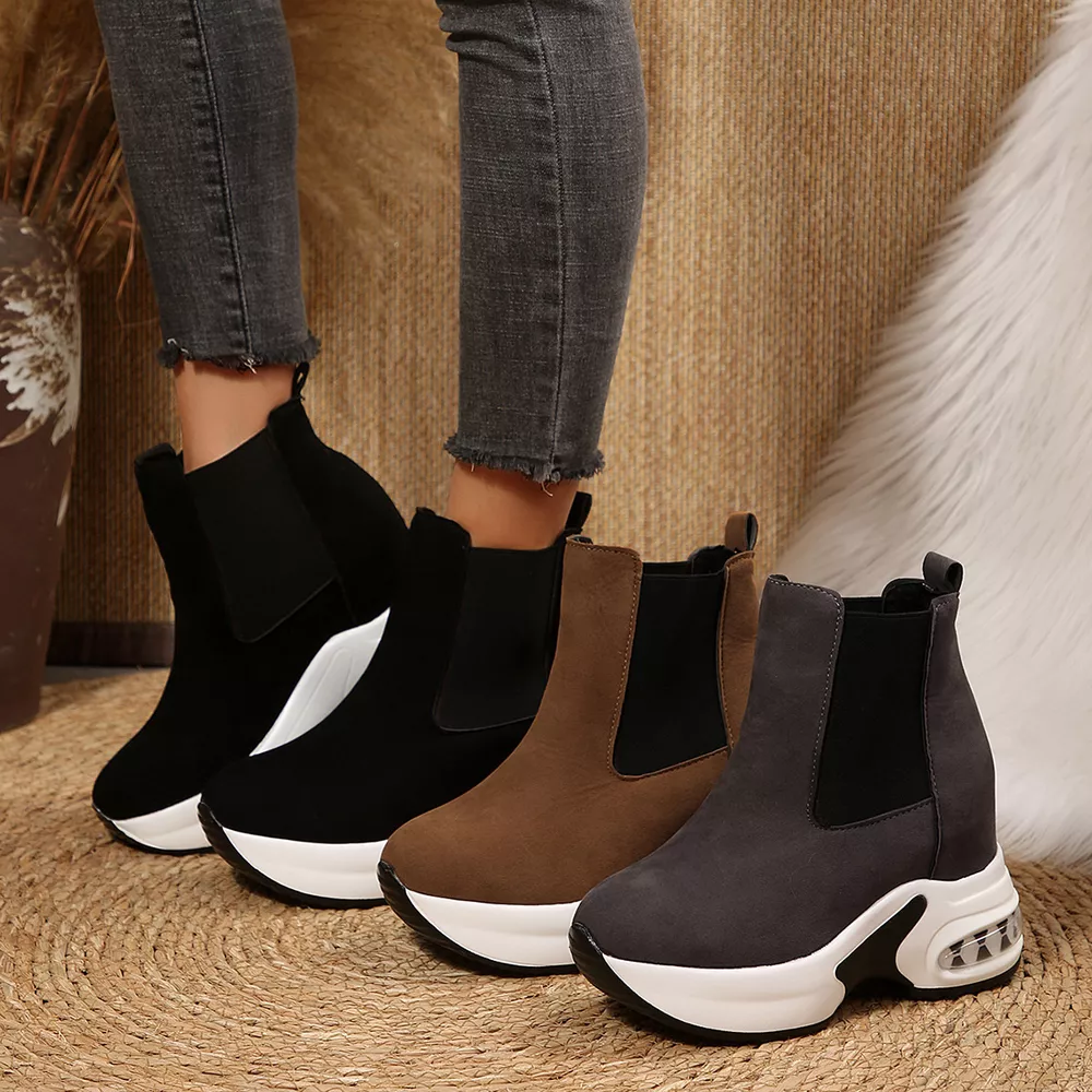 Casual Platform Chelsea Boots with Elastic Side Panels, image 2