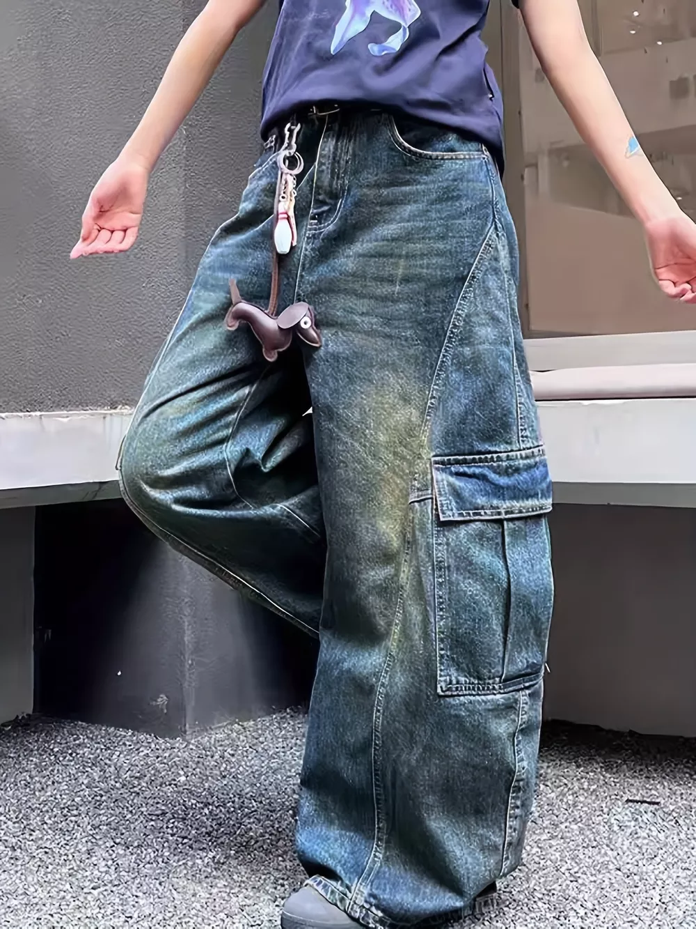 Vintage Wash Wide Leg Cargo Jeans, image 3
