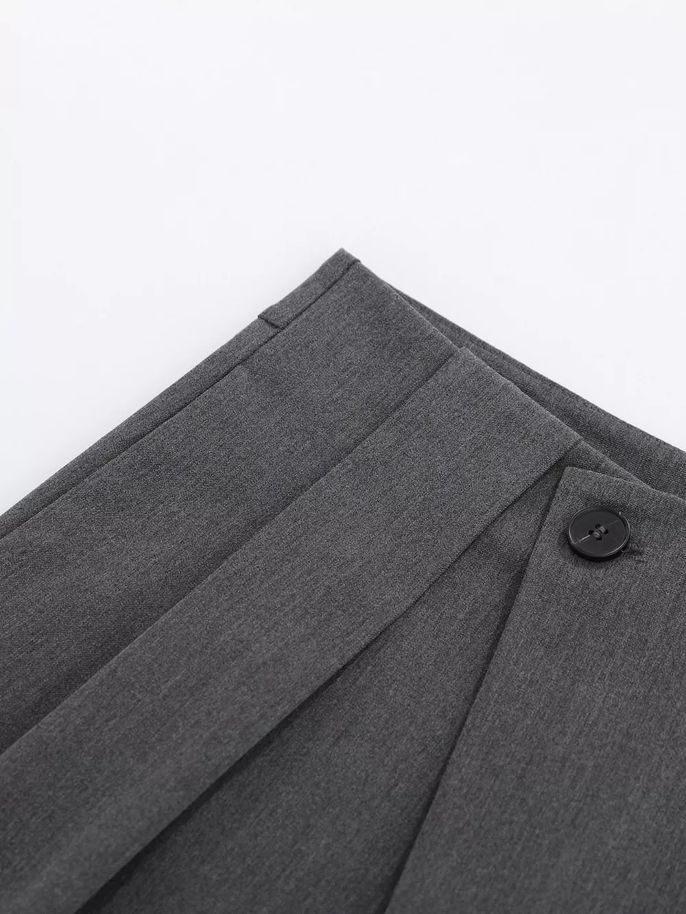 Men's High-Waisted Asymmetric Pleated Capris, image 8