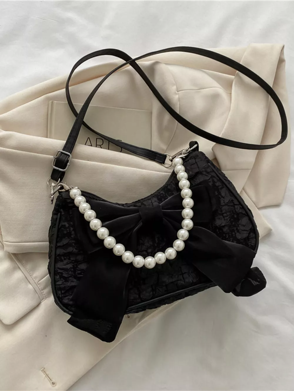 Bow Pearl Chain Crossbody Bag