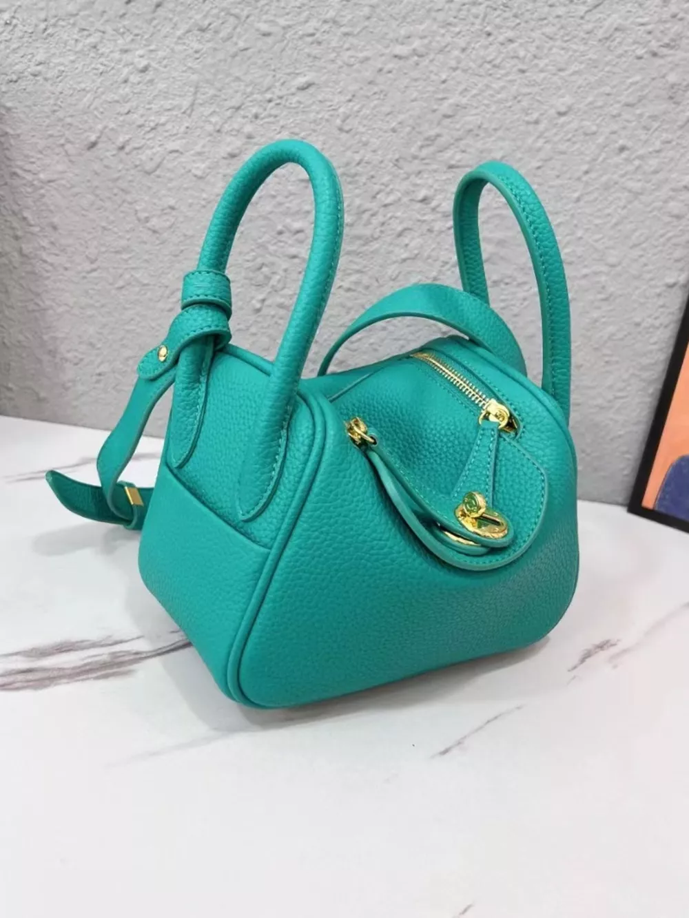 Gold-Tone Hardware Leather Crossbody Bag, image 6