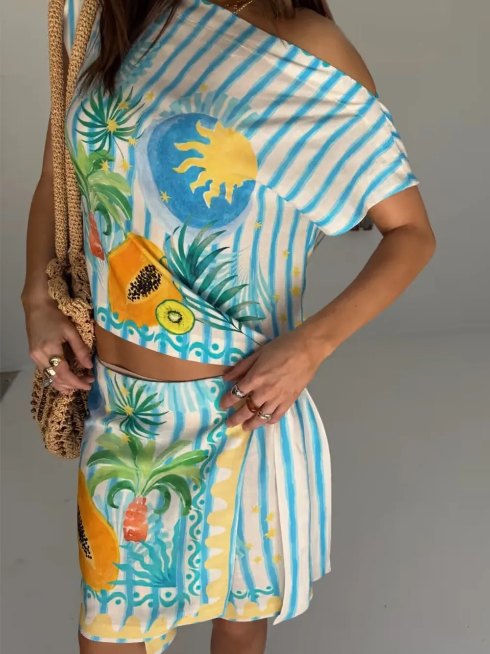 Printed Striped Single Shoulder Top and Skirt Set, image 3