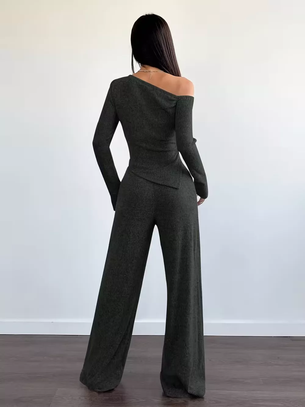 Chic One-Shoulder Asymmetrical Top and Wide-Leg Pants Set, image 3